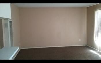 5th image of 687 W 17th St APT 2