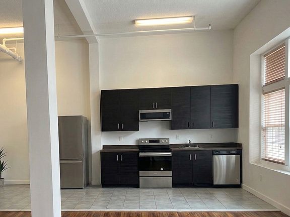 2nd image of 850 Grand Ave Unit 101