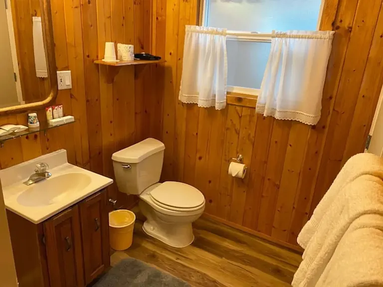 877 Tulip Ln — Photo 48