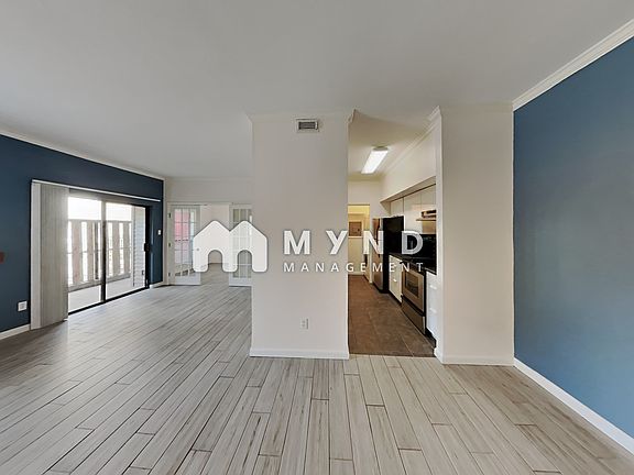 5th image of 2025 Augusta Dr APT 603