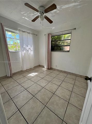 2nd image of 2315 Farragut St APT 1