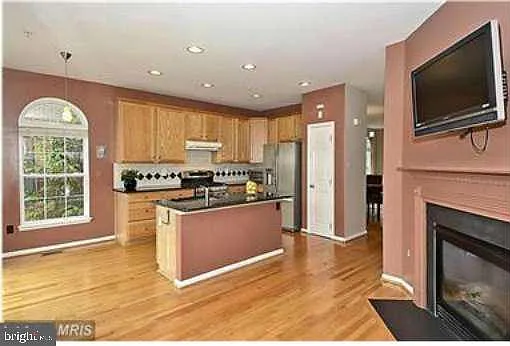 715 Pleasant Dr — Photo 6