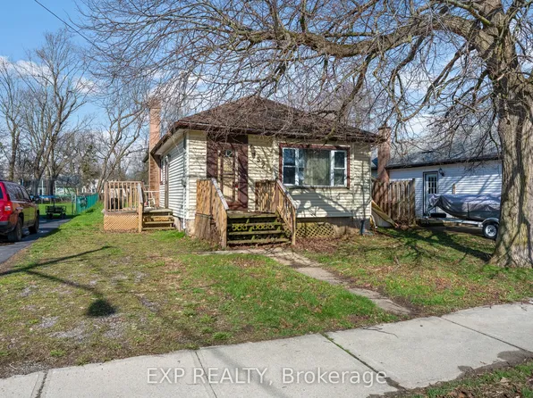 152 High St, Fort Erie, ON L2A 3R1