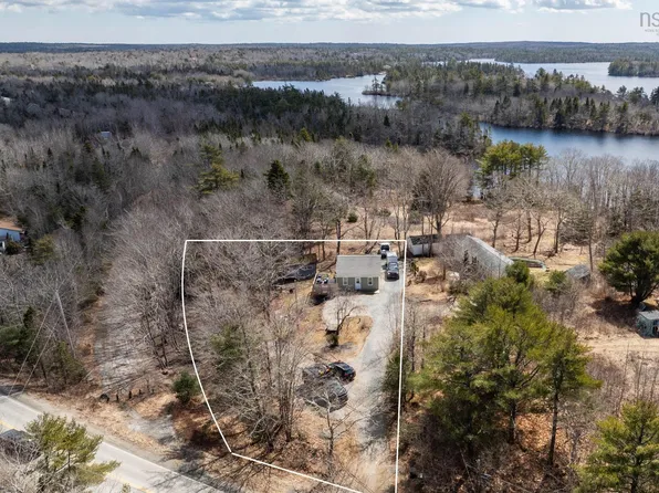 14 Shyra Dr, Halifax, NS B3Z 1B7