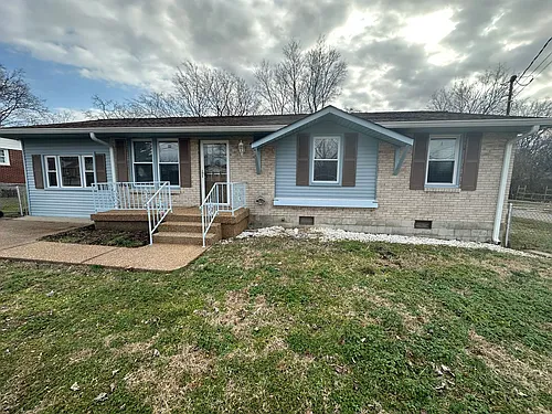 416 Lealand Ln Photo 1