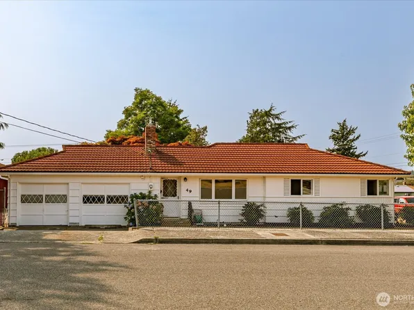49 SE Pasek Street, Oak Harbor, WA 98277