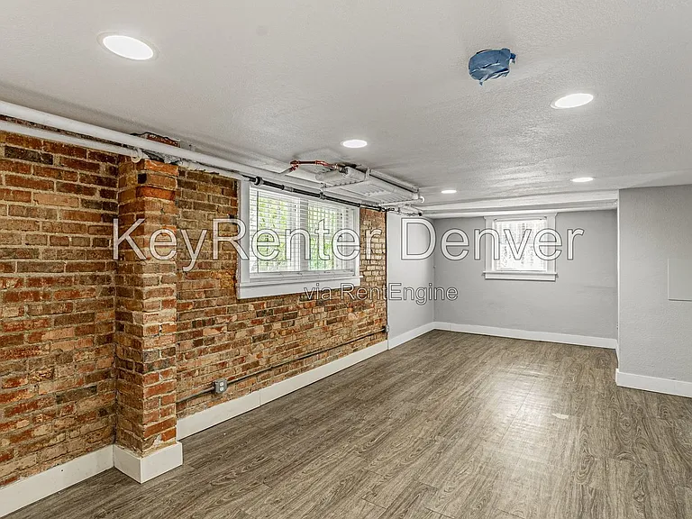 945 N Washington St #100 — Photo 20