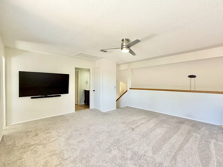 112 Willow Lake Dr — Photo 11