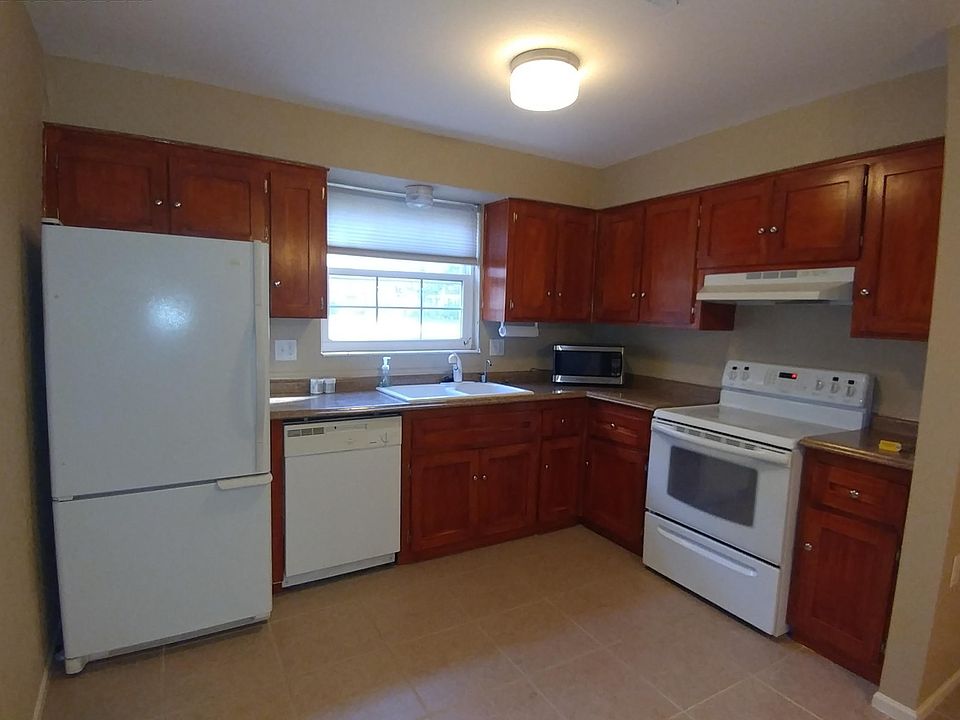1st image of 5201 Atlantic Blvd Unit 187