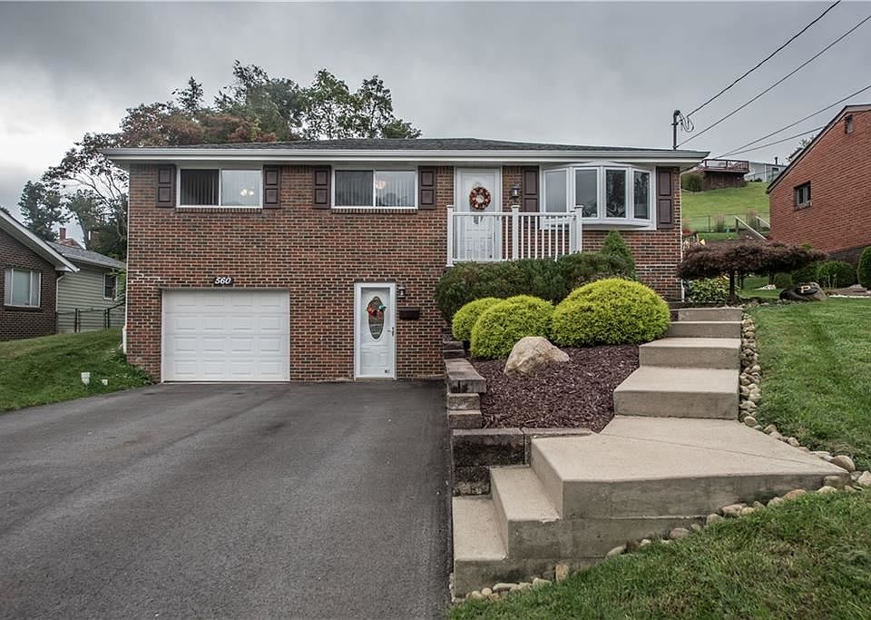 1st image of 560 Semple Dr #D