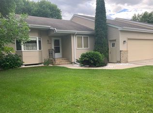 4590 Cherry St, Grand Forks, ND 58201