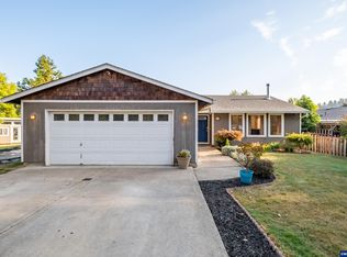 1730 Cedar St, Sweet Home, OR 97386