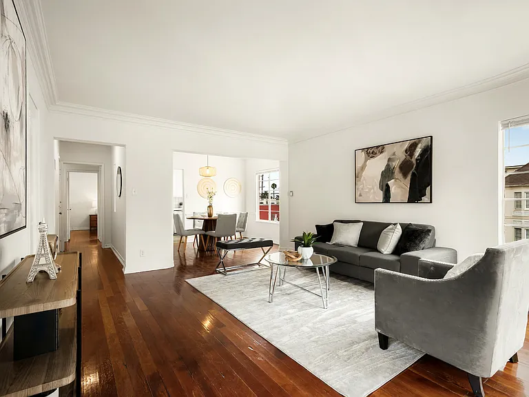 132 S Sweetzer Ave #136-1/2 — Photo 4