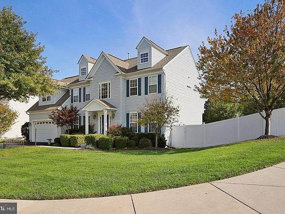 2nd image of 111 Camp Geary Ln
