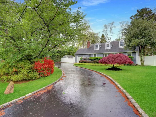 34 Sams Path, Rocky Point, NY 11778