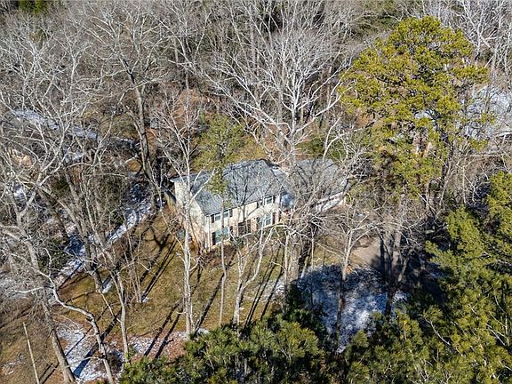2nd image of 196 Avalon Drive