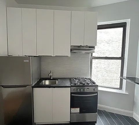 2nd image of 140 Claremont Ave APT 3-G
