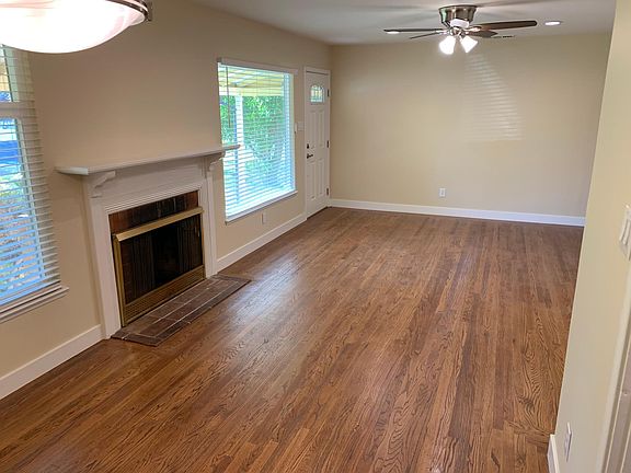 4th image of 3980 Rosemary Cir