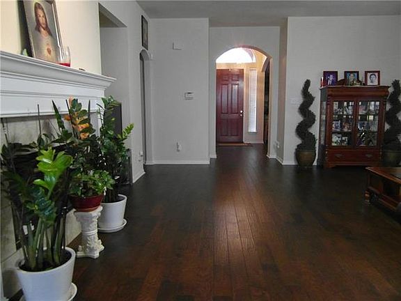3rd image of 4416 Southpointe Dr