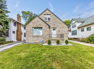 2953 S 43rd St, Milwaukee, WI 53219