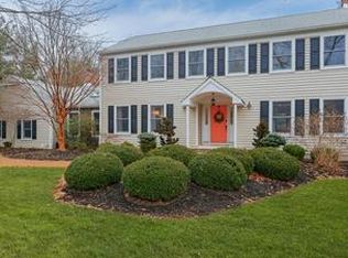 16 Grist Mill Dr, Belle Mead, NJ 08502