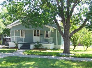 709 E 3rd St, Mccook, NE 69001