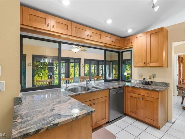 12648 Inverary Cir, Fort Myers, FL 33912