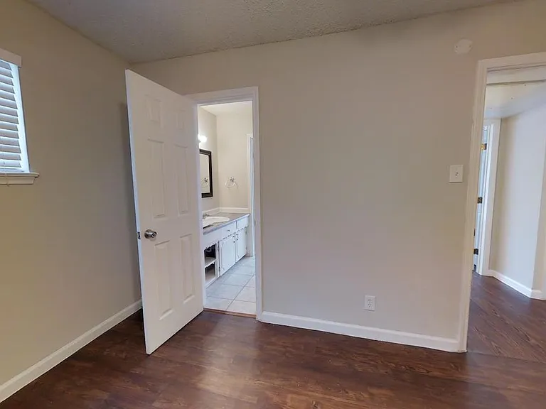 5515 Gaston — Photo 10