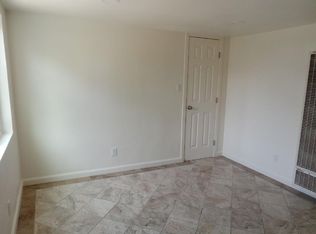 933 Texas St APT C, Bakersfield, CA