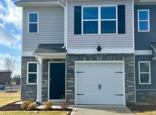 201 Maddox Dr, Aberdeen, NC 28315