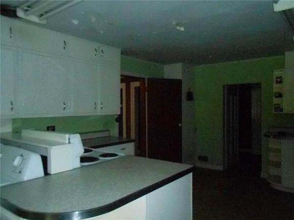 5th image of 9028 Buffalo St
