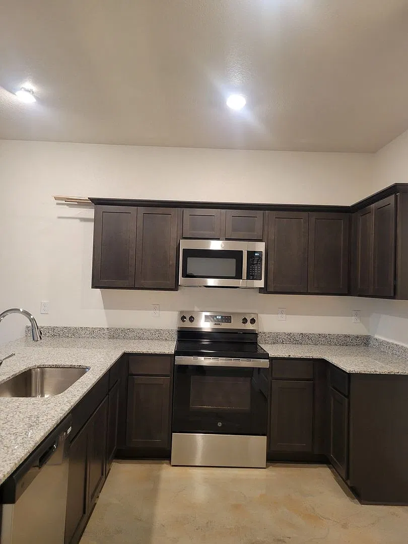 Charming 3BR Duplex in Copperas Cove — Photo 2