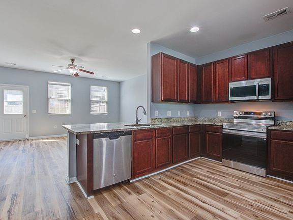 2nd image of 362 Flyway Rd