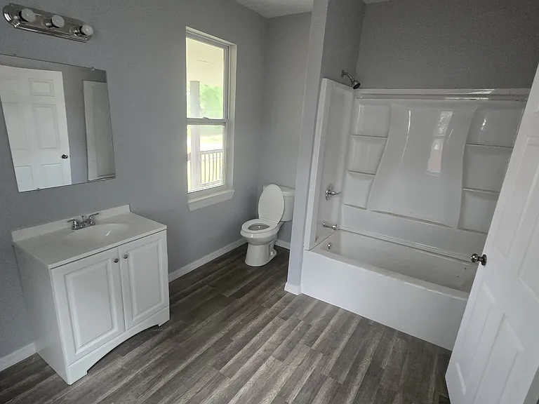 209 N Walter St #209 — Photo 24