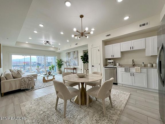 4th image of 129 Sugarfoot Way #402