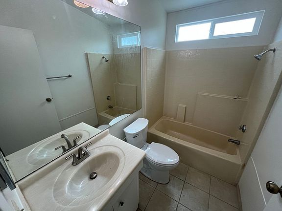 5th image of 3221 Turtle Creek Dr