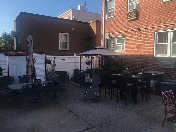 4th image of 2746 Harway Ave