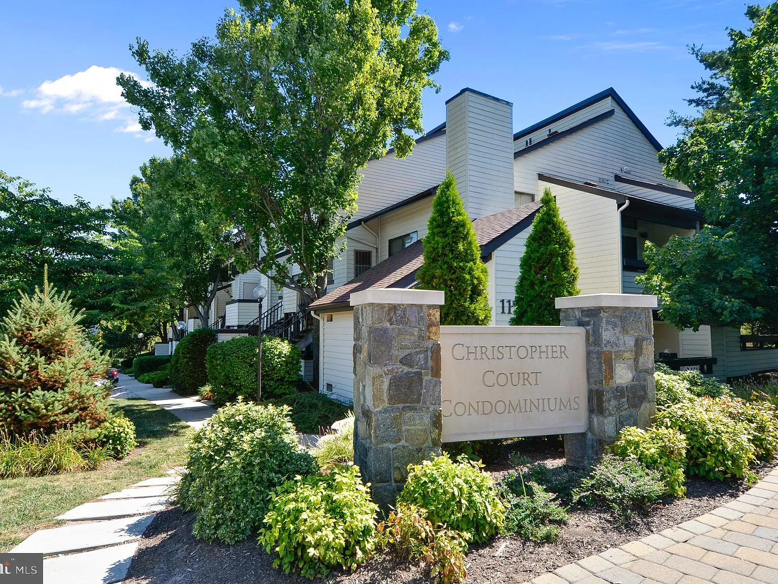 Christopher Court Codm — Photo 1