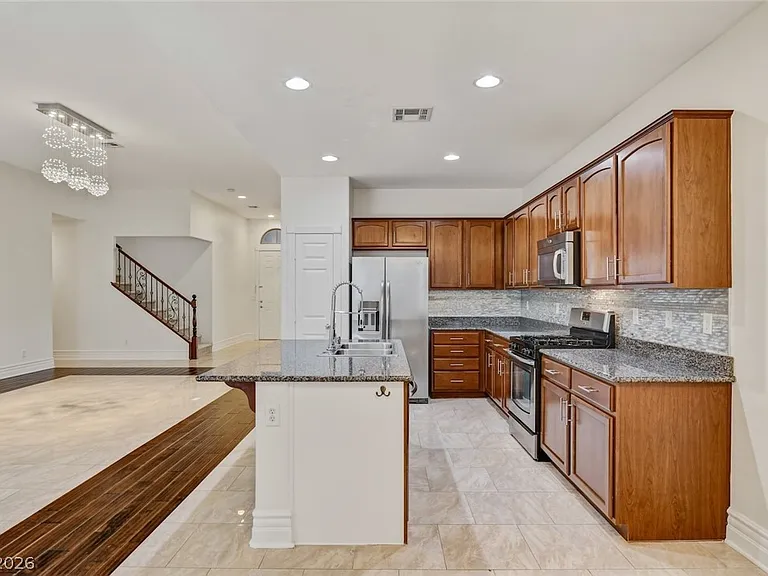 8117 Slate Falls St — Photo 25