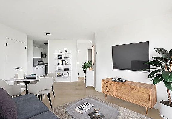4th image of 1295 5th Ave APT 34E