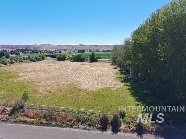 1st image of N River Rd