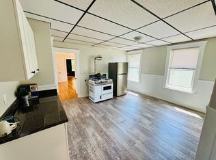 20 Mann St APT 3, Worcester, MA 01602