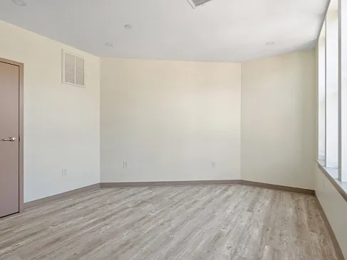 400 Dorchester St #303 — Photo 9
