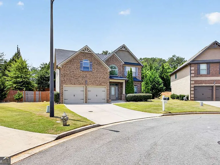 2210 Apple Orchard Way — Photo 4