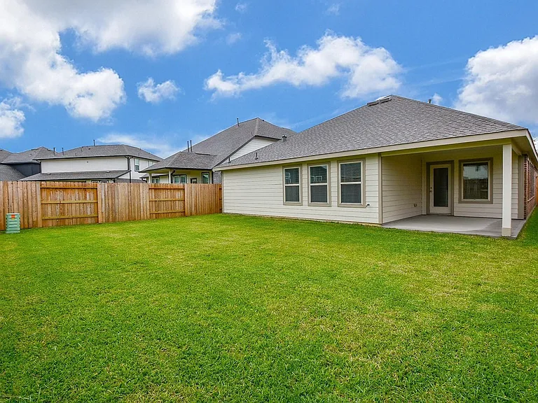 8426 Manta Ray Dr — Photo 34