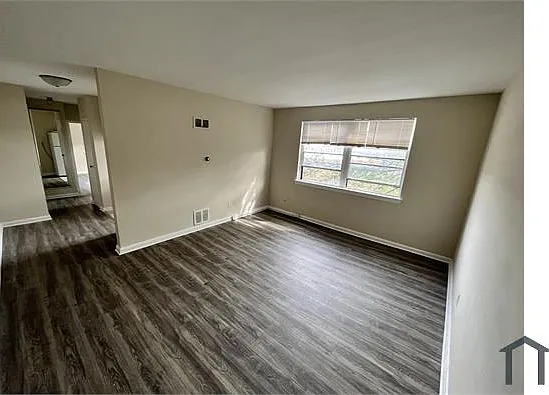 1 bed, $1,271 — Photo 2