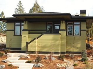 690 NW Mount Washington Dr, Bend, OR 97701