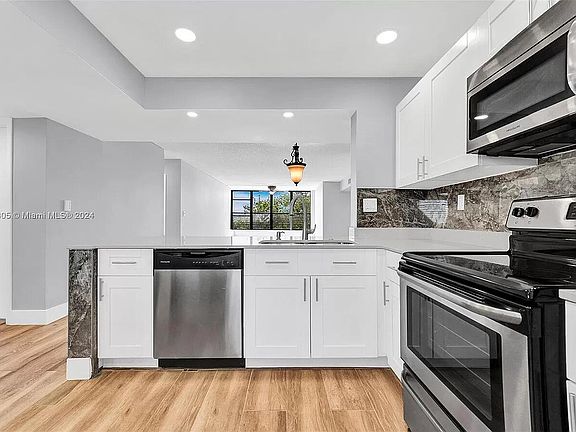 2nd image of 2767 Carambola Circle S #401