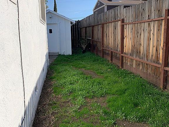3rd image of 2615 Cooper Ct