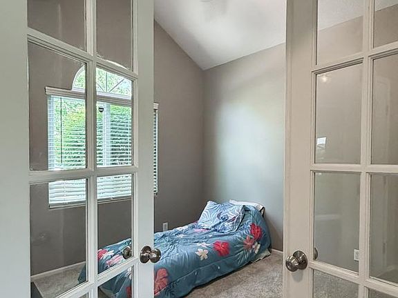 5th image of 14634 Saratoga St